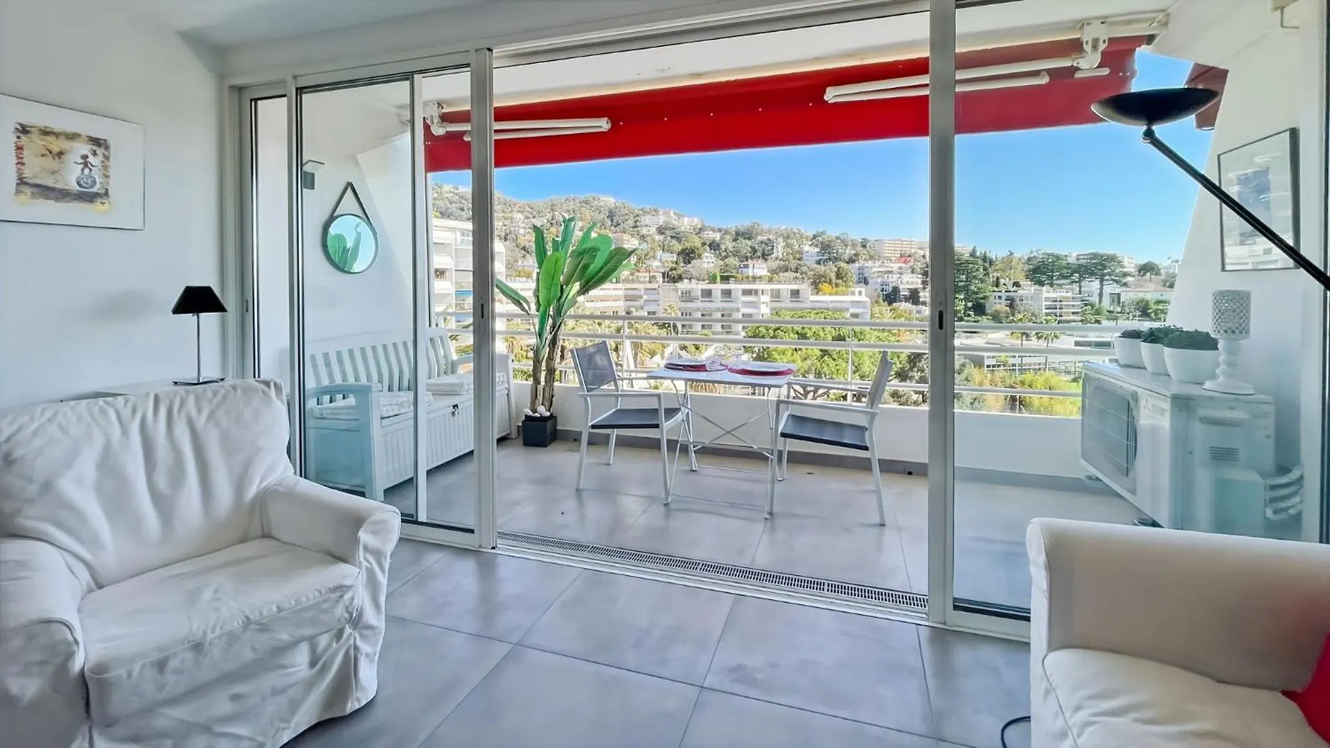 Serenity Cannes Cozy One-Bedroom 0*,  France