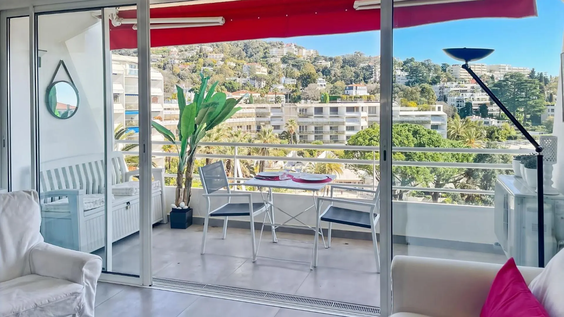 Serenity Cannes Cozy One-Bedroom Apartment