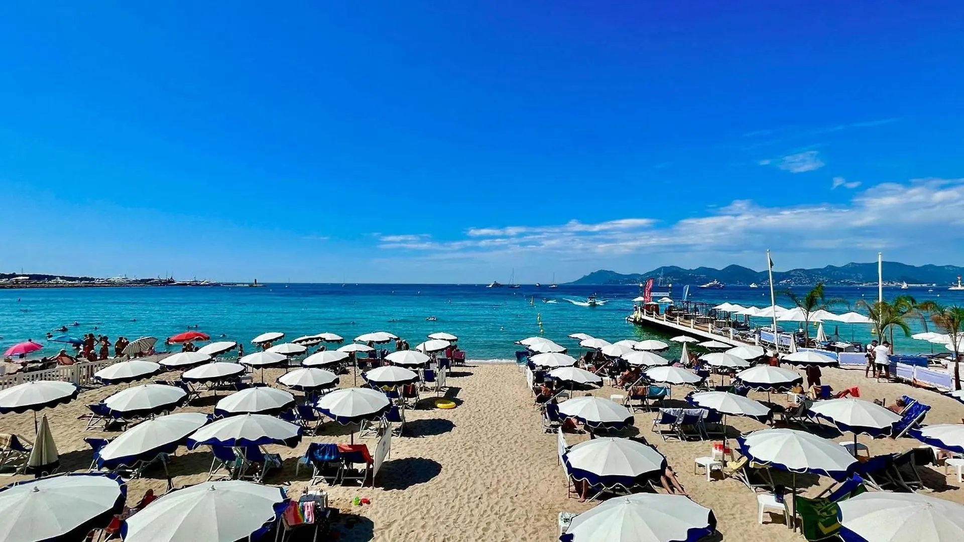 Serenity Cannes Cozy One-Bedroom شقة