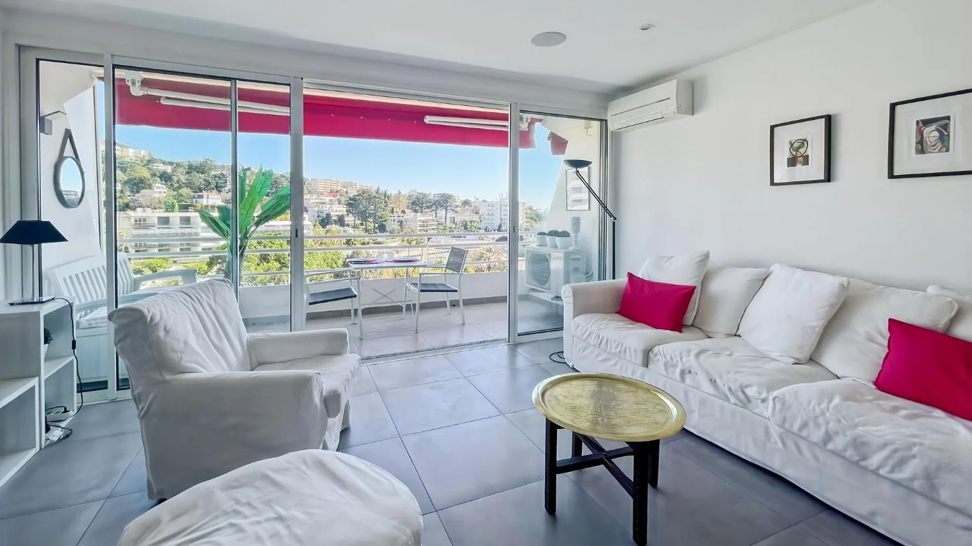 Serenity Cannes Cozy One-Bedroom 0*,